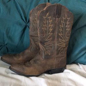Ariat women’s heritage western boots Size 6B
